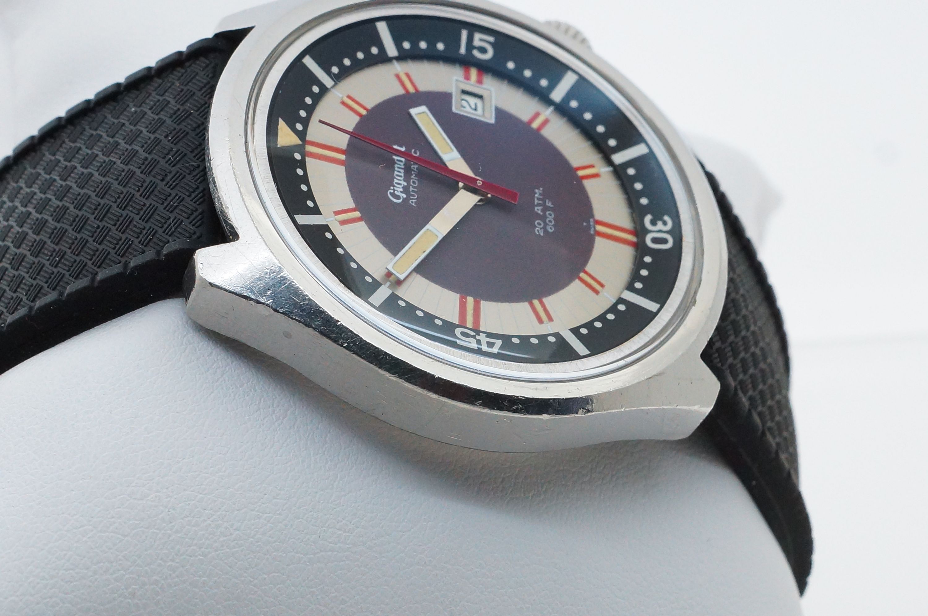 Gigandet Super Compressor 200M Automatic Taucheruhr – ETA 2472 (1968)