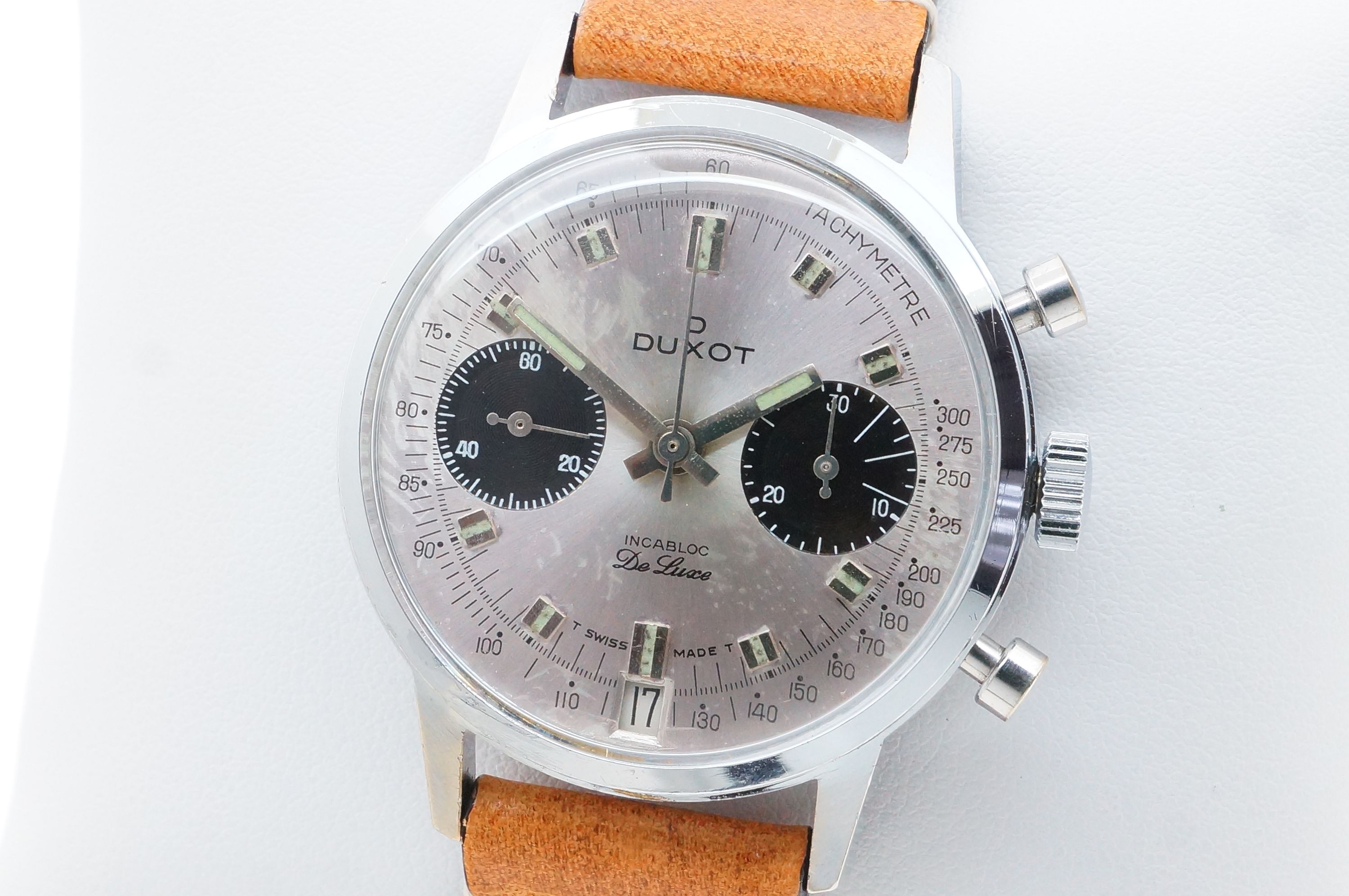 Duxot Panda Date Chronograph – Landeron 187
