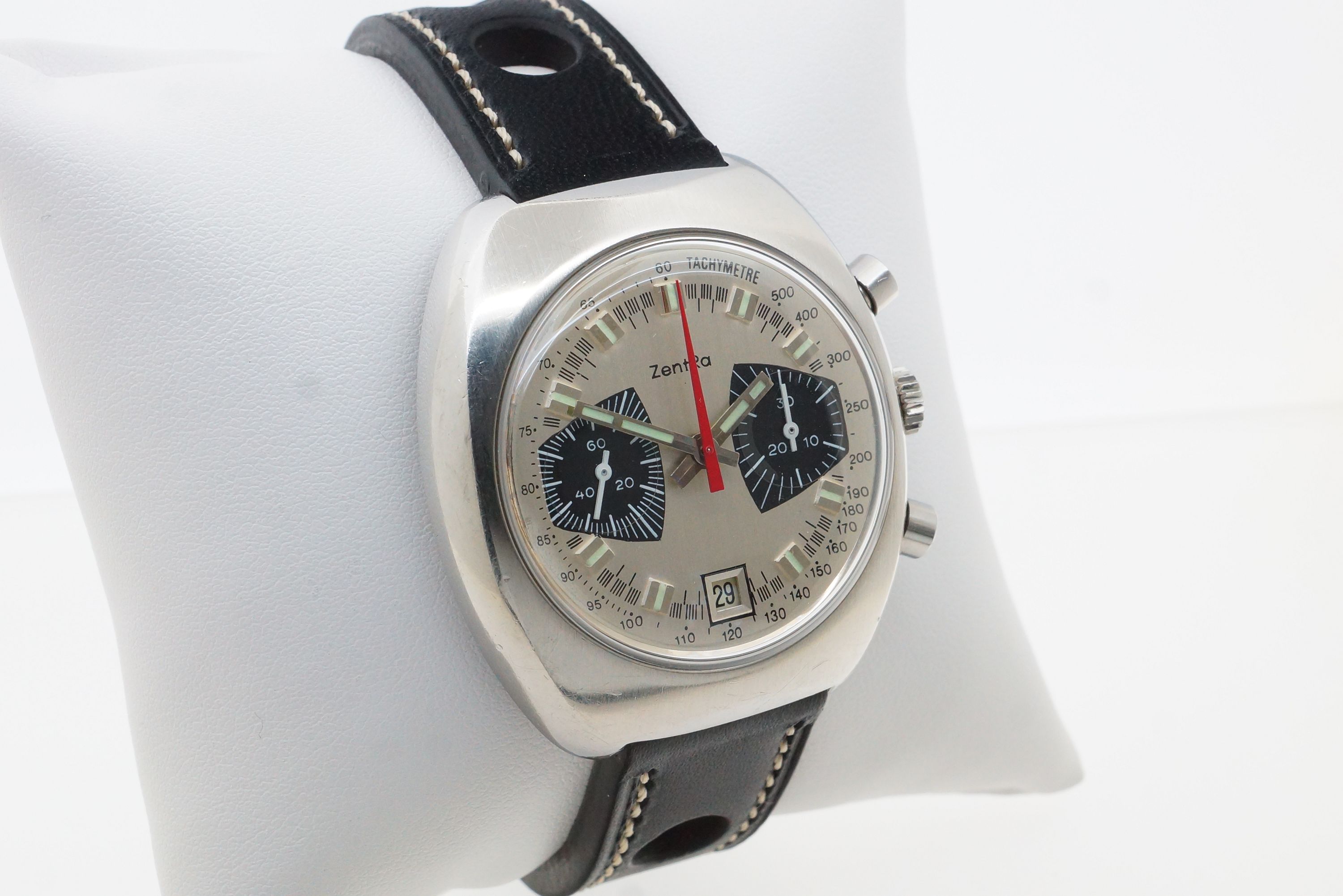 ZentRa Panda Chronograph – Valjoux 7734
