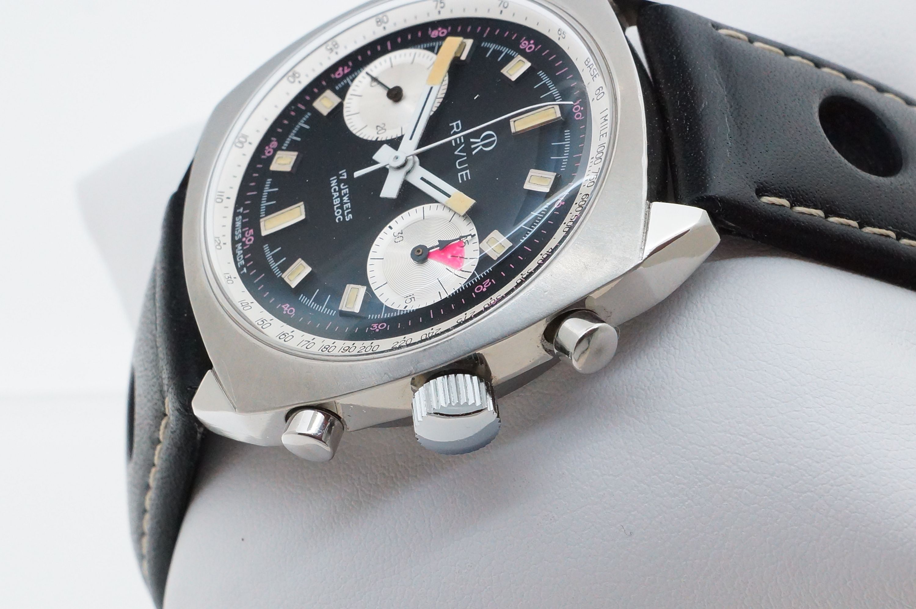 Revue Chronograph 17 Jewels – Valjoux 23