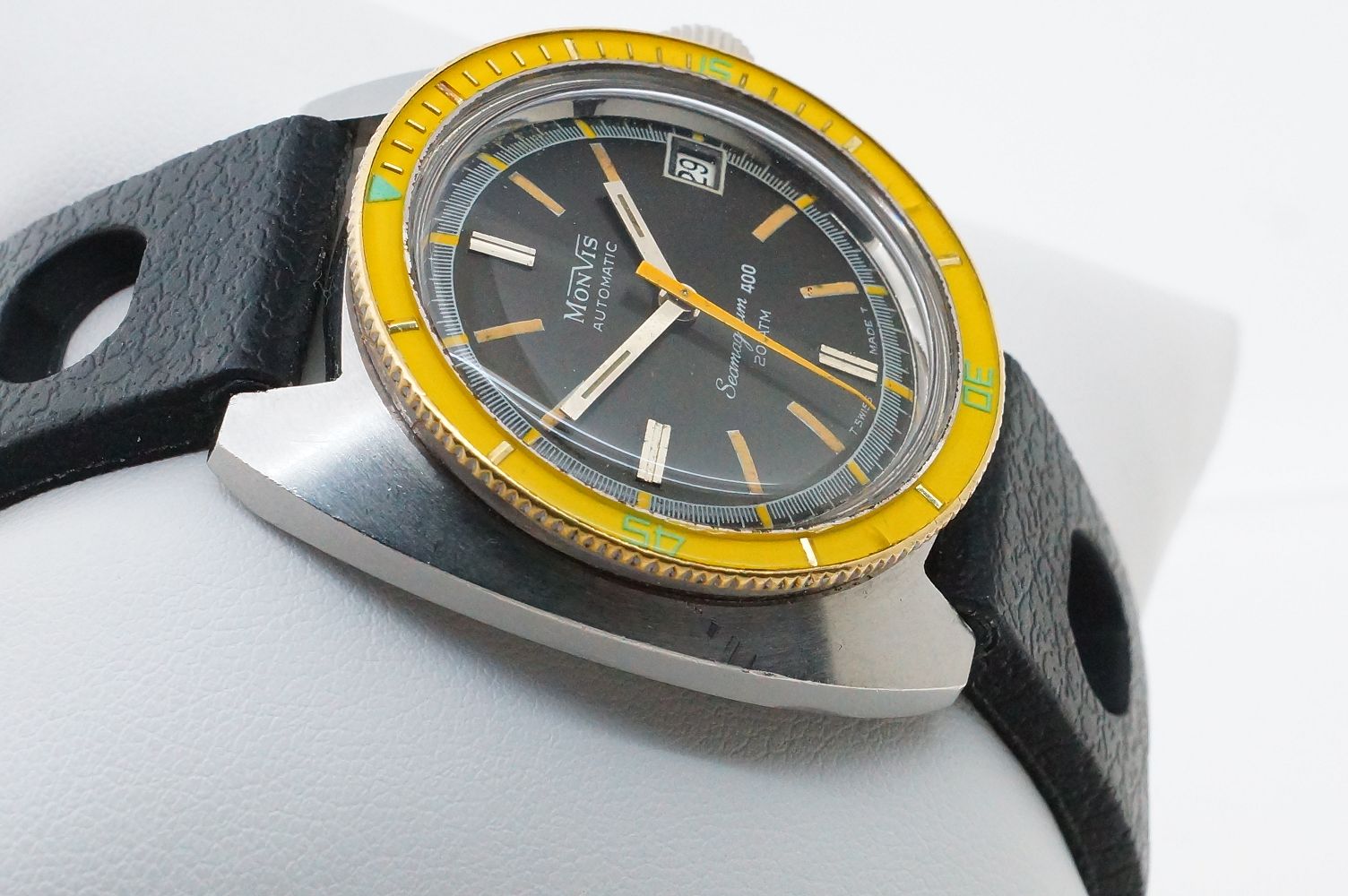 Monvis Seamagnum 400 Automatic 20 ATM – ETA 2452