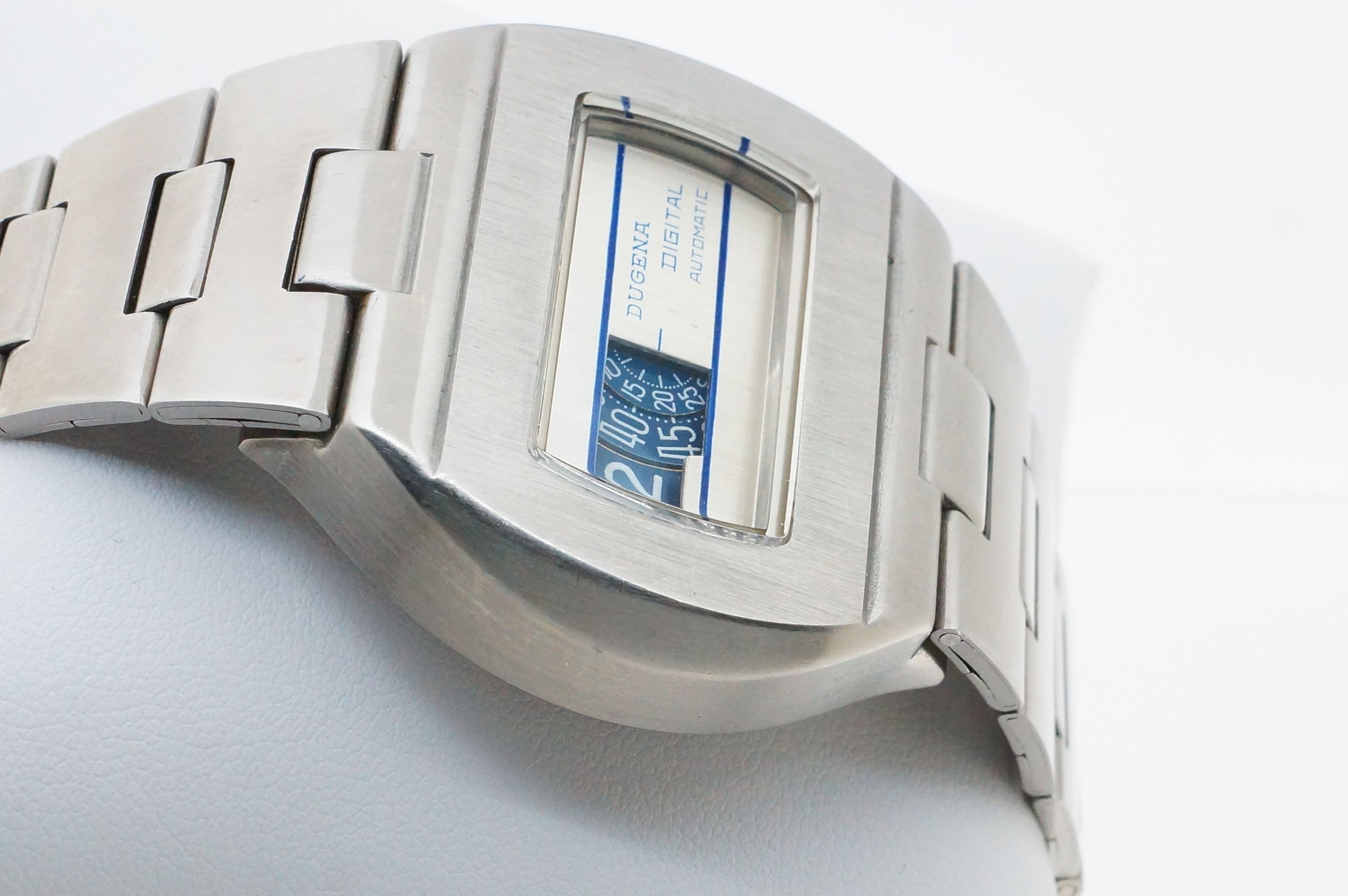 Dugena Digital Automatic Scheibenuhr – Förster 221