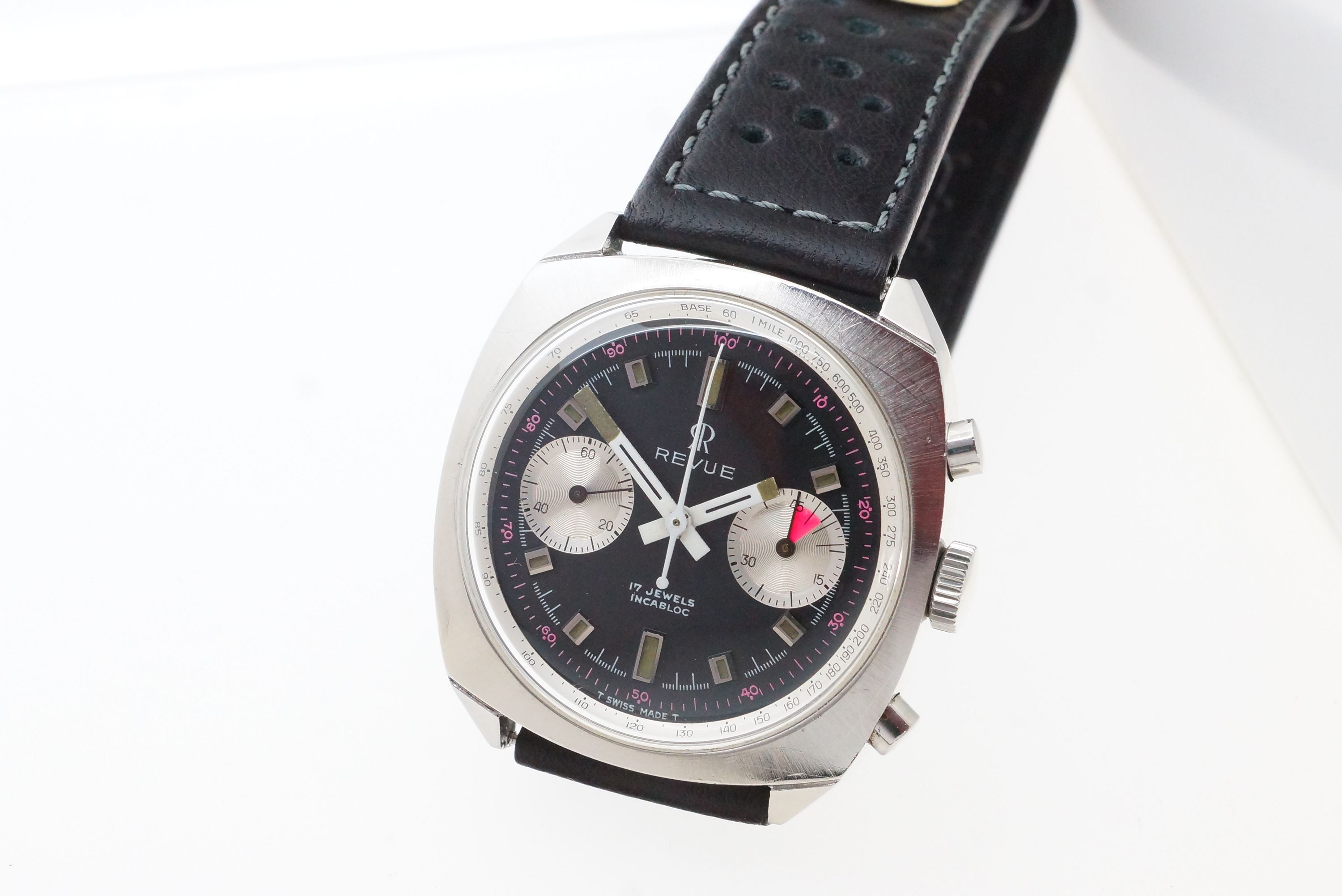 Revue Chronograph 17 Jewels – Valjoux 23 REVISION