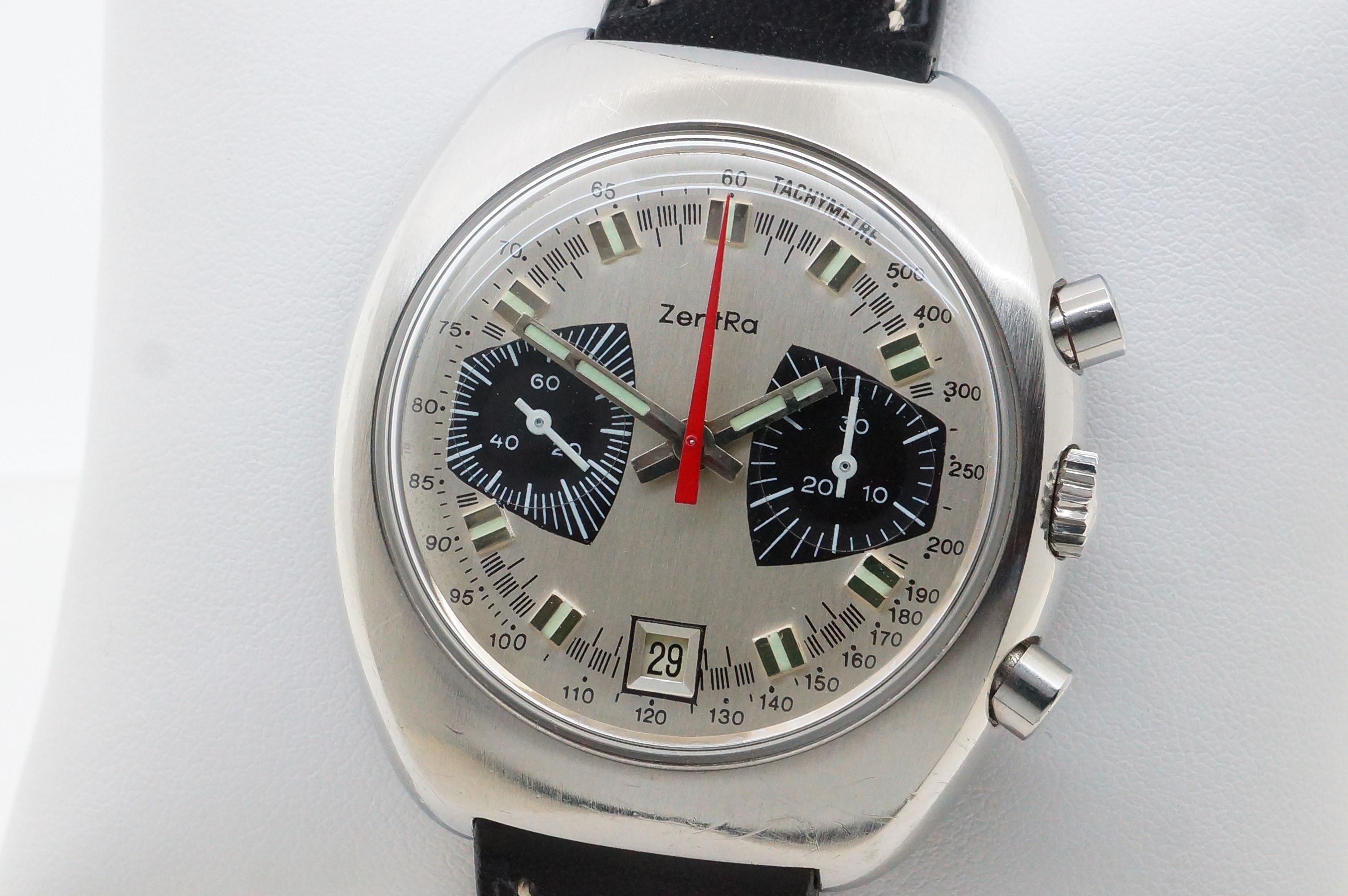 ZentRa Panda Chronograph – Valjoux 7734