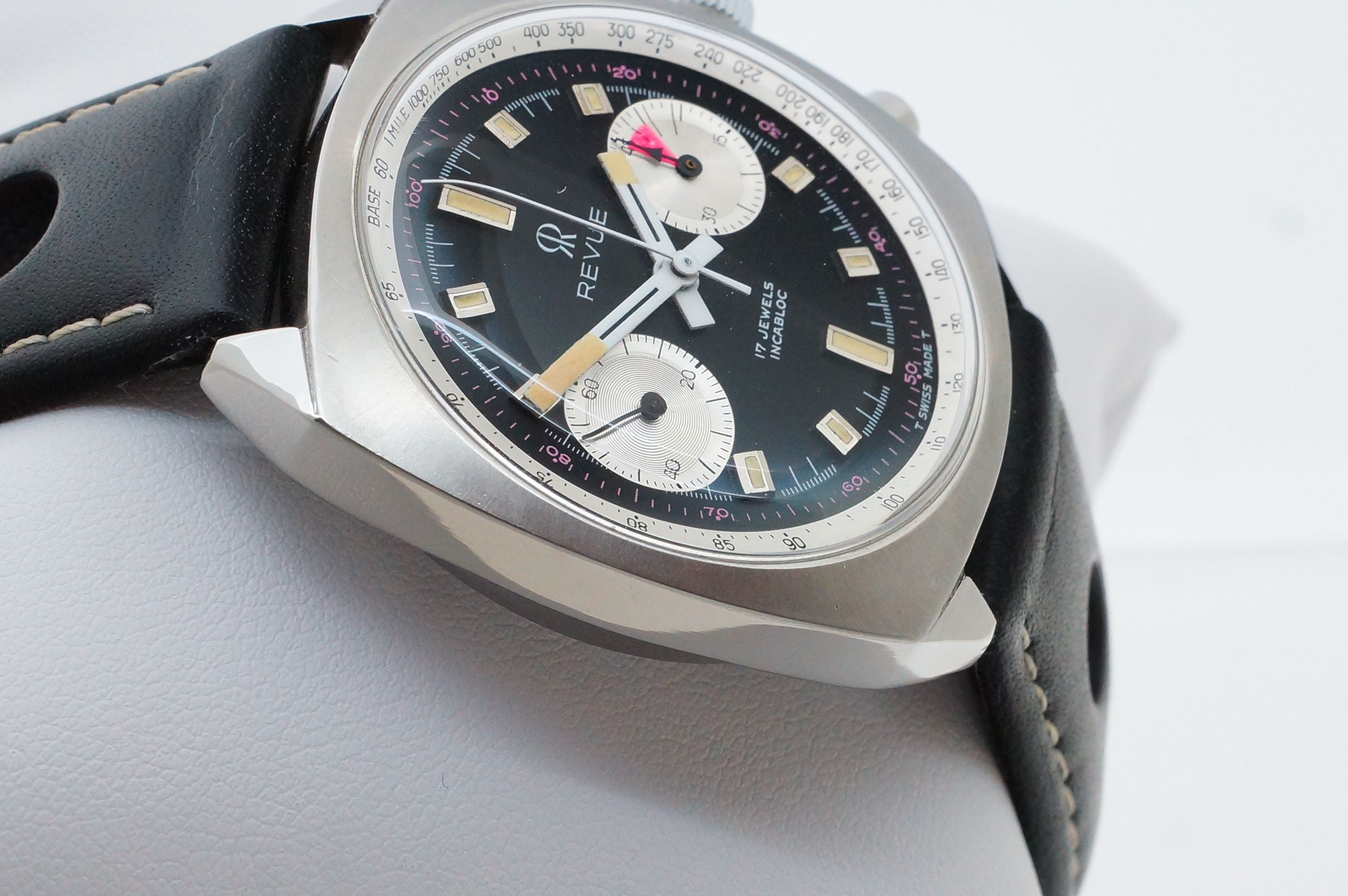 Revue Chronograph 17 Jewels – Valjoux 23