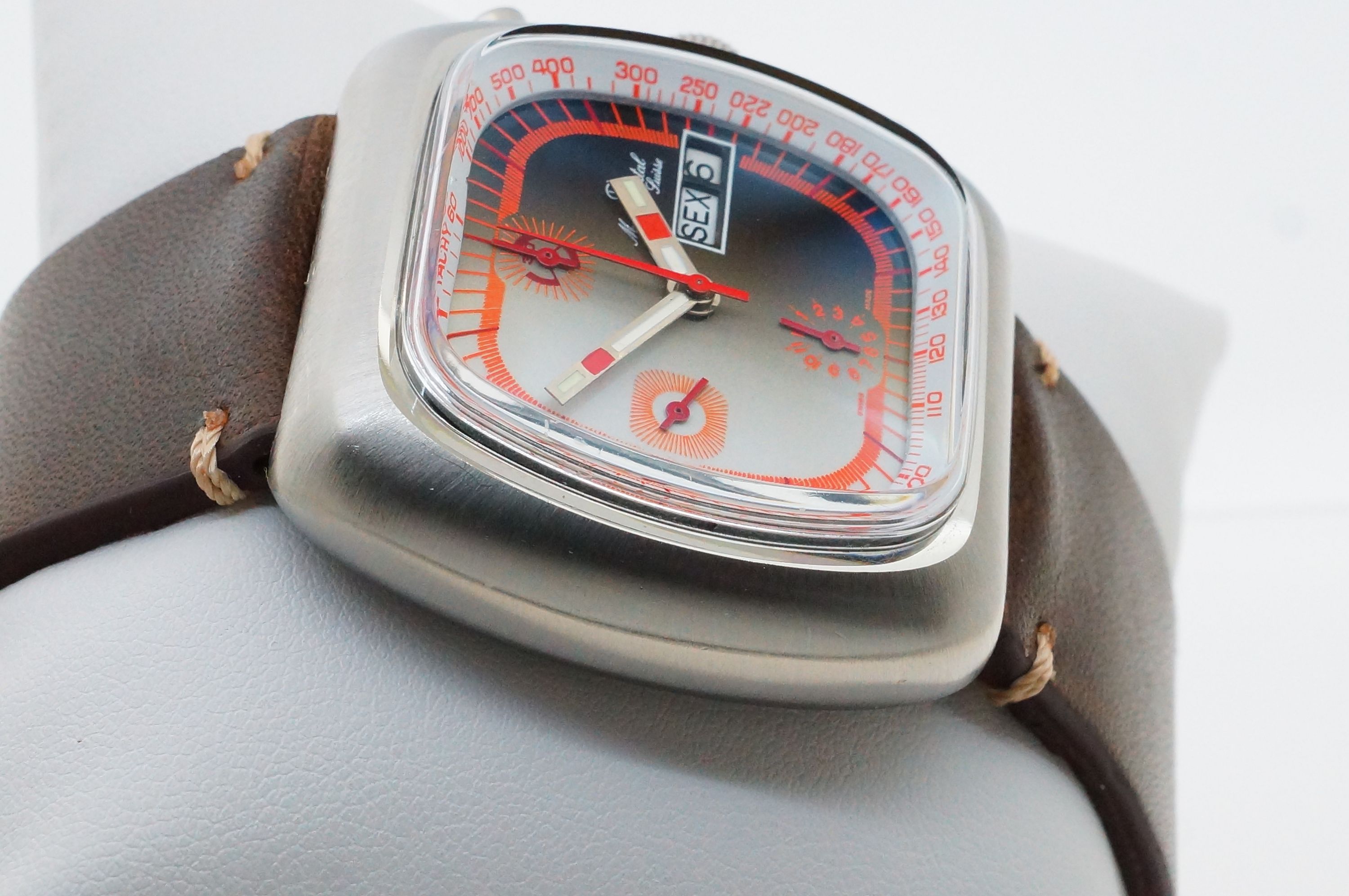 Lino Cruz Monumental Suisse Chronograph Automatic – Valjoux 7750