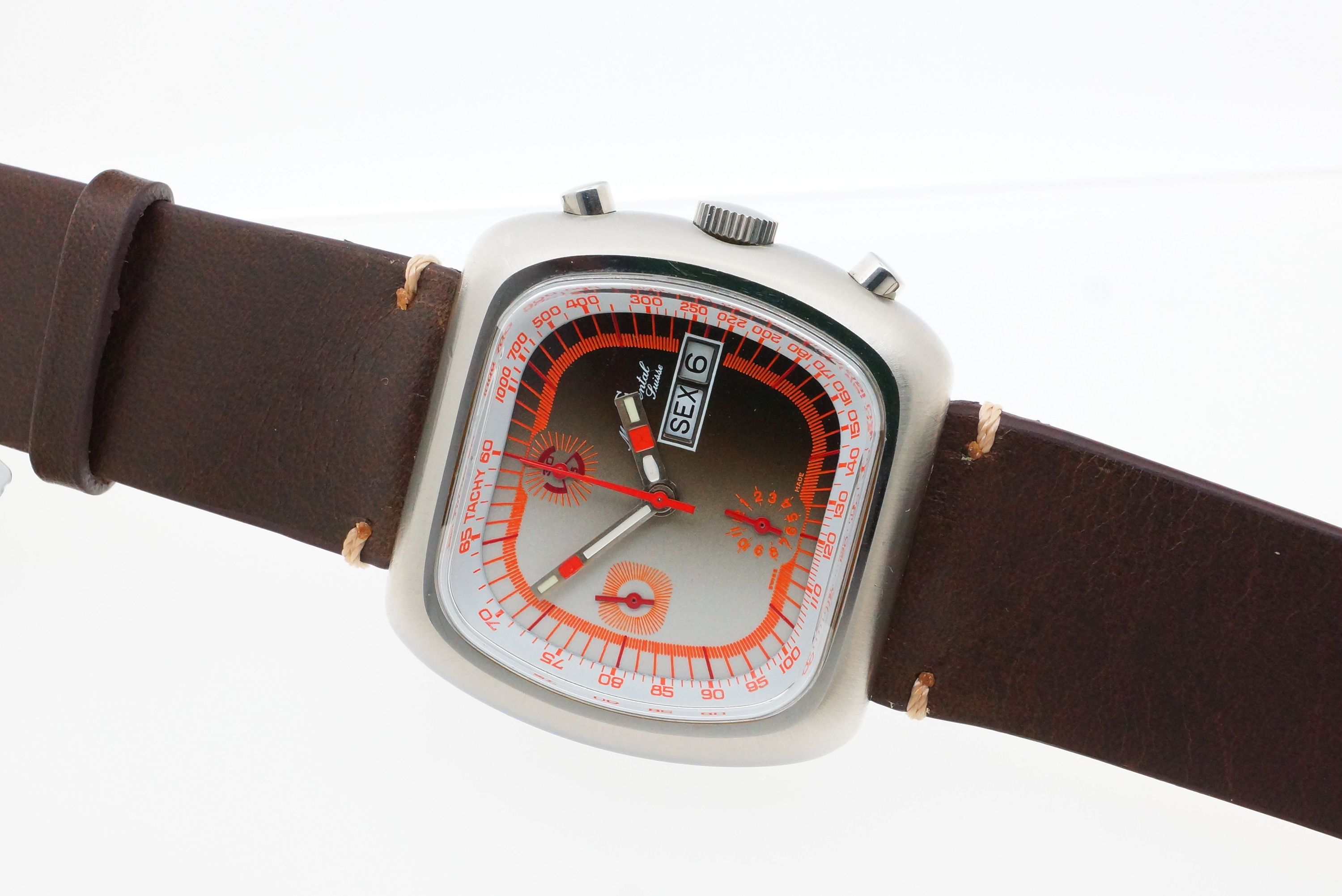 Lino Cruz Monumental Suisse Chronograph Automatic – Valjoux 7750