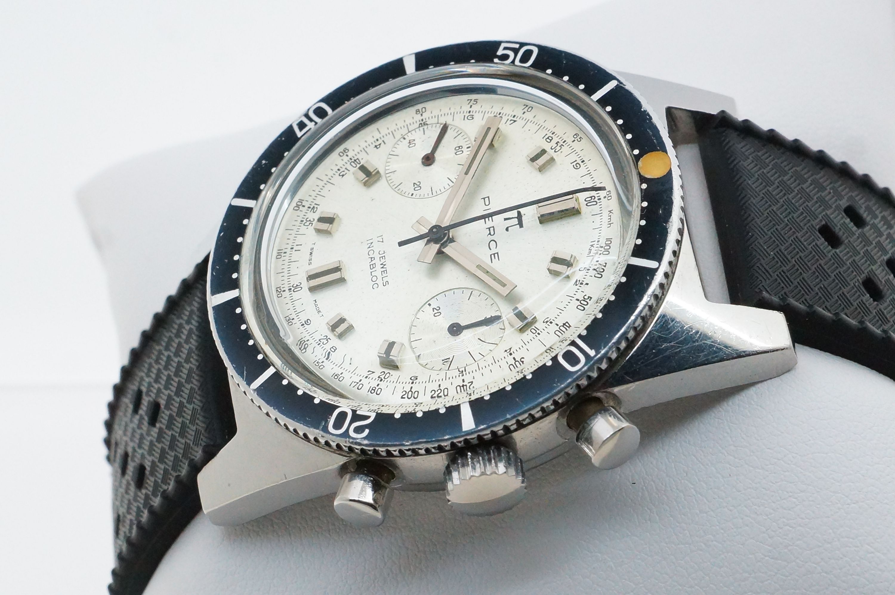 Pierce 17 Jewels 200M Taucherchronograph – Valjoux 7733