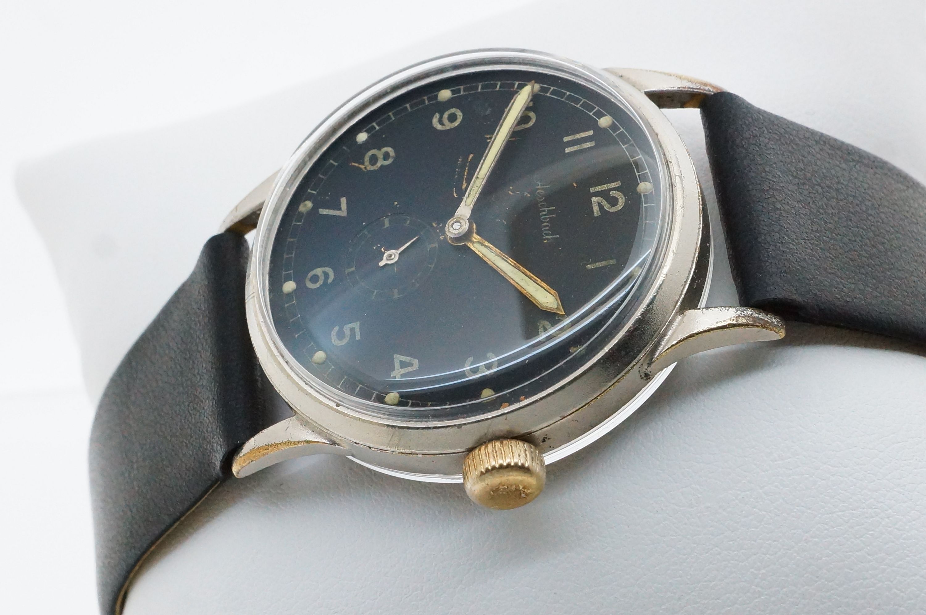 Aeschbach Dienstuhr RLM – Urofa 581